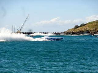 Illustration for article titled fast (I spelled "expensive" wrong) boats